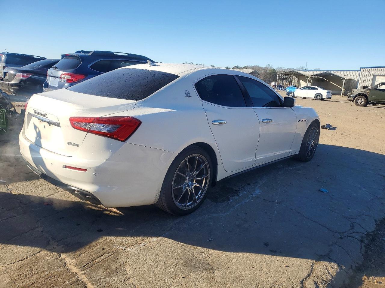 2020 Maserati Ghibli - Фото 3