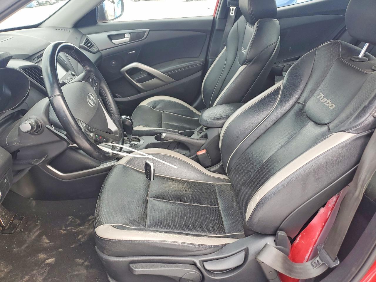 2015 Hyundai Veloster Turbo - Image 7