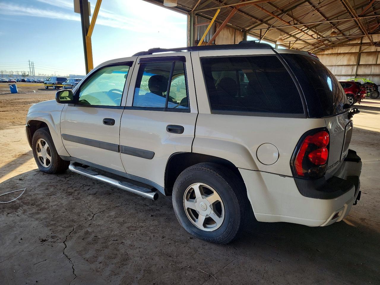 2005 Chevrolet Trailblazer Ls - Image 2
