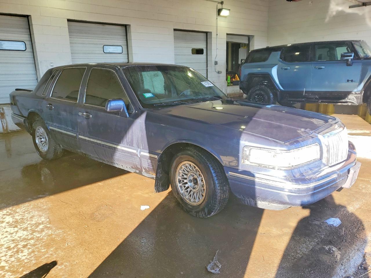 1996 Lincoln Town Car Executive - Image 4