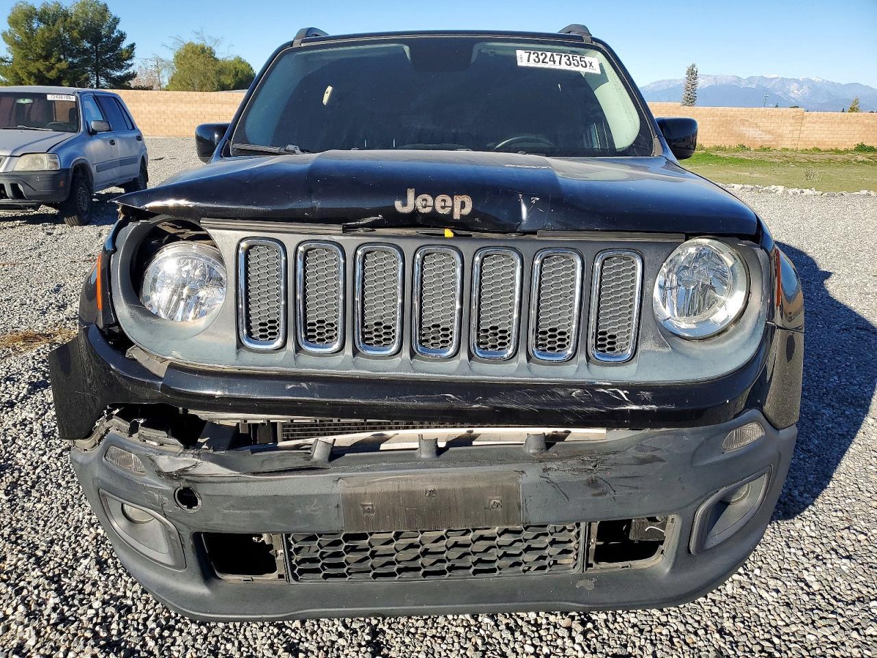 2016 Jeep Renegade Latitude - Image 5