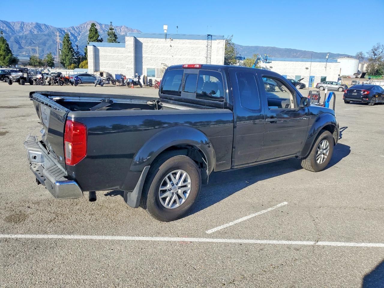 2020 Niss Frontier Sv - Image 3