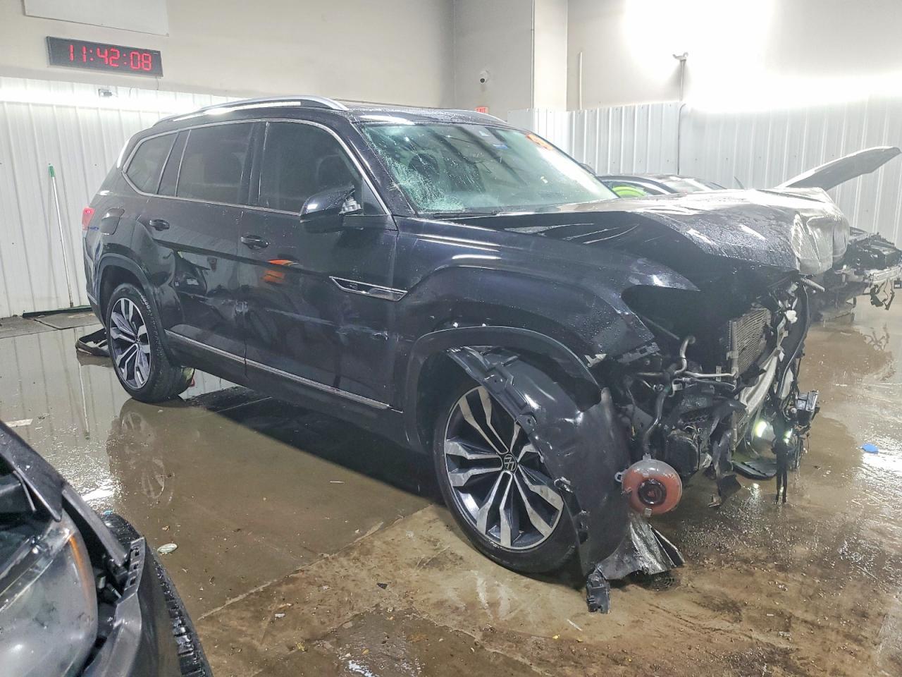 2021 Volkswagen Atlas Sel Premium R-Line - Image 4