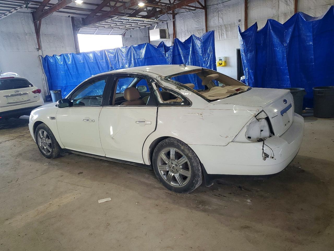 2008 Ford Taurus Limited - Image 2