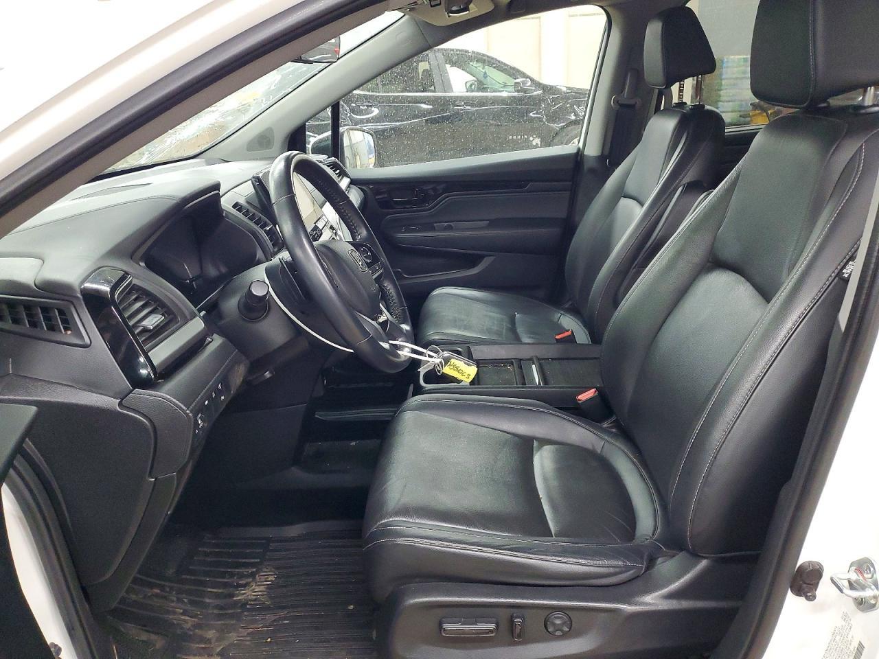 2022 Honda Odyssey Touring - Фото 7