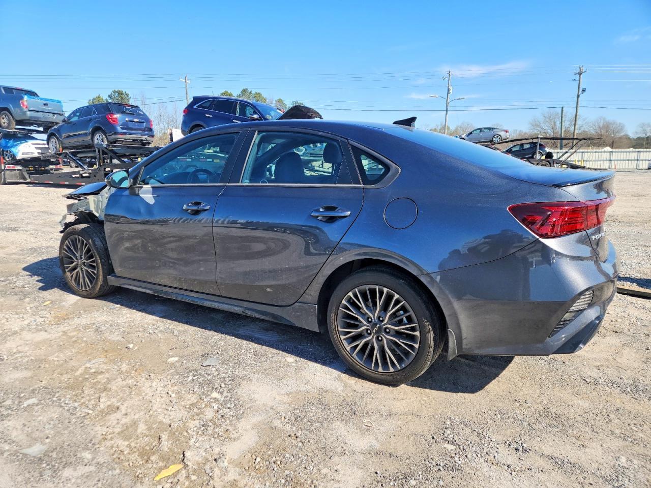 2023 Kia Forte Gt Line - Фото 2