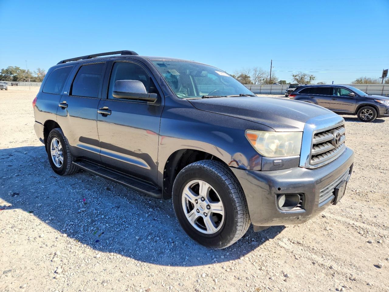 2016 Toyota Sequoia Sr5 - Фото 4