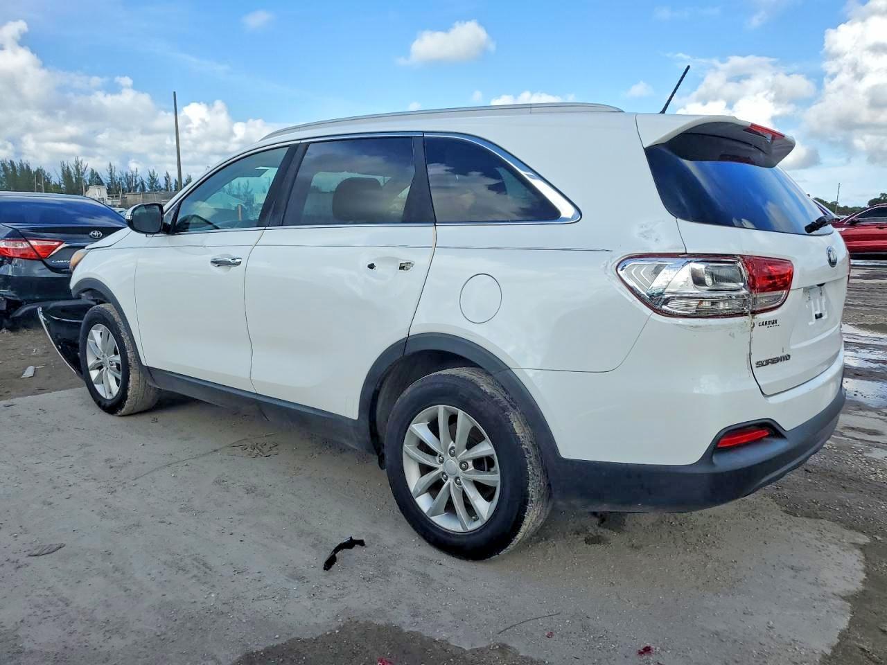 2017 Kia Sorento Lx - Фото 2