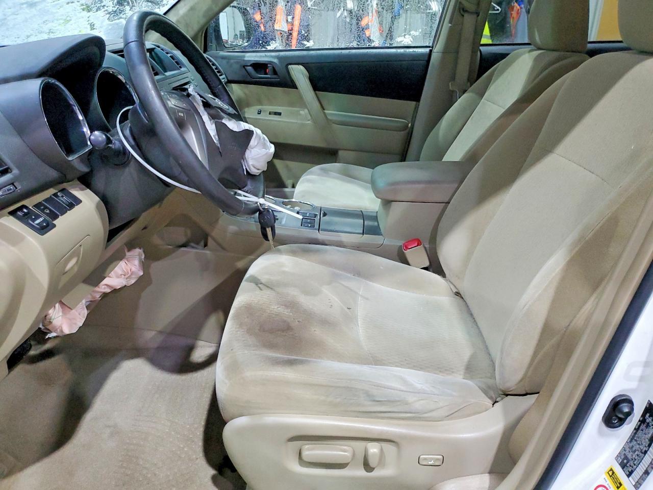 2010 Toyota Highlander - Image 7