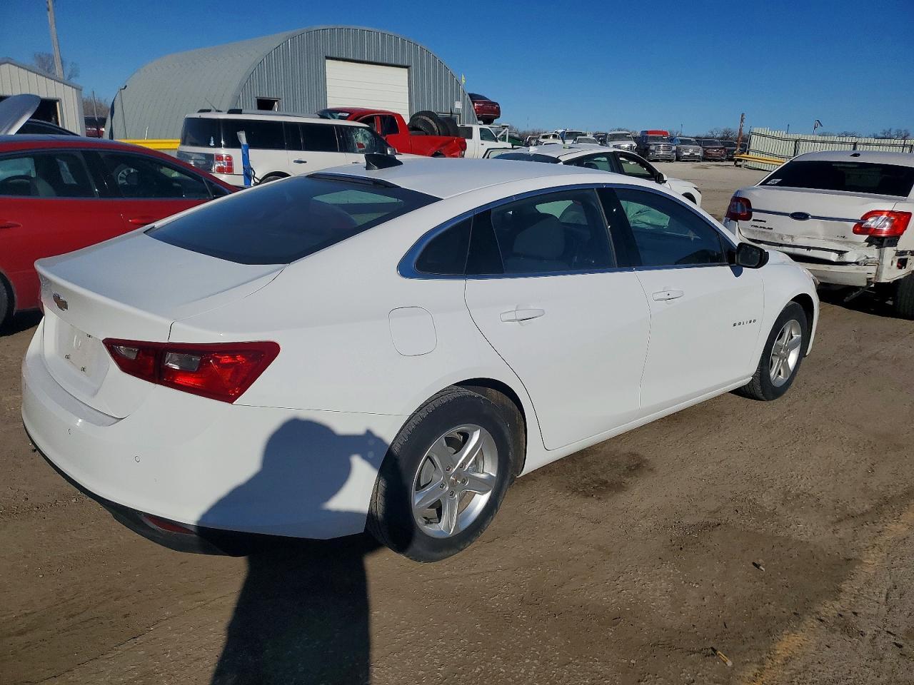 2024 Chevrolet Malibu Ls - Фото 3