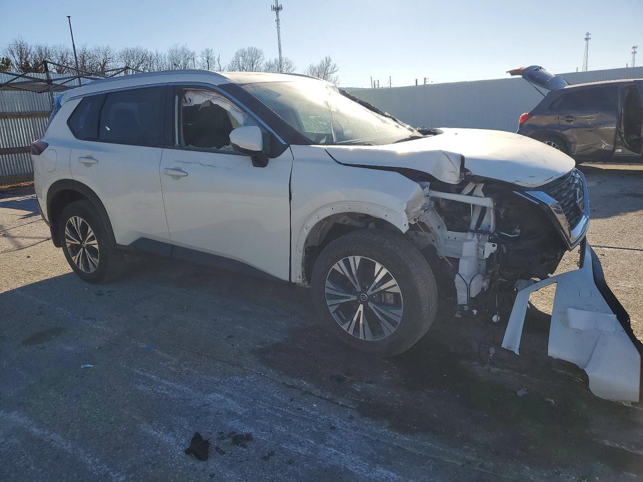 2021 Nissan Rogue - Фото 4