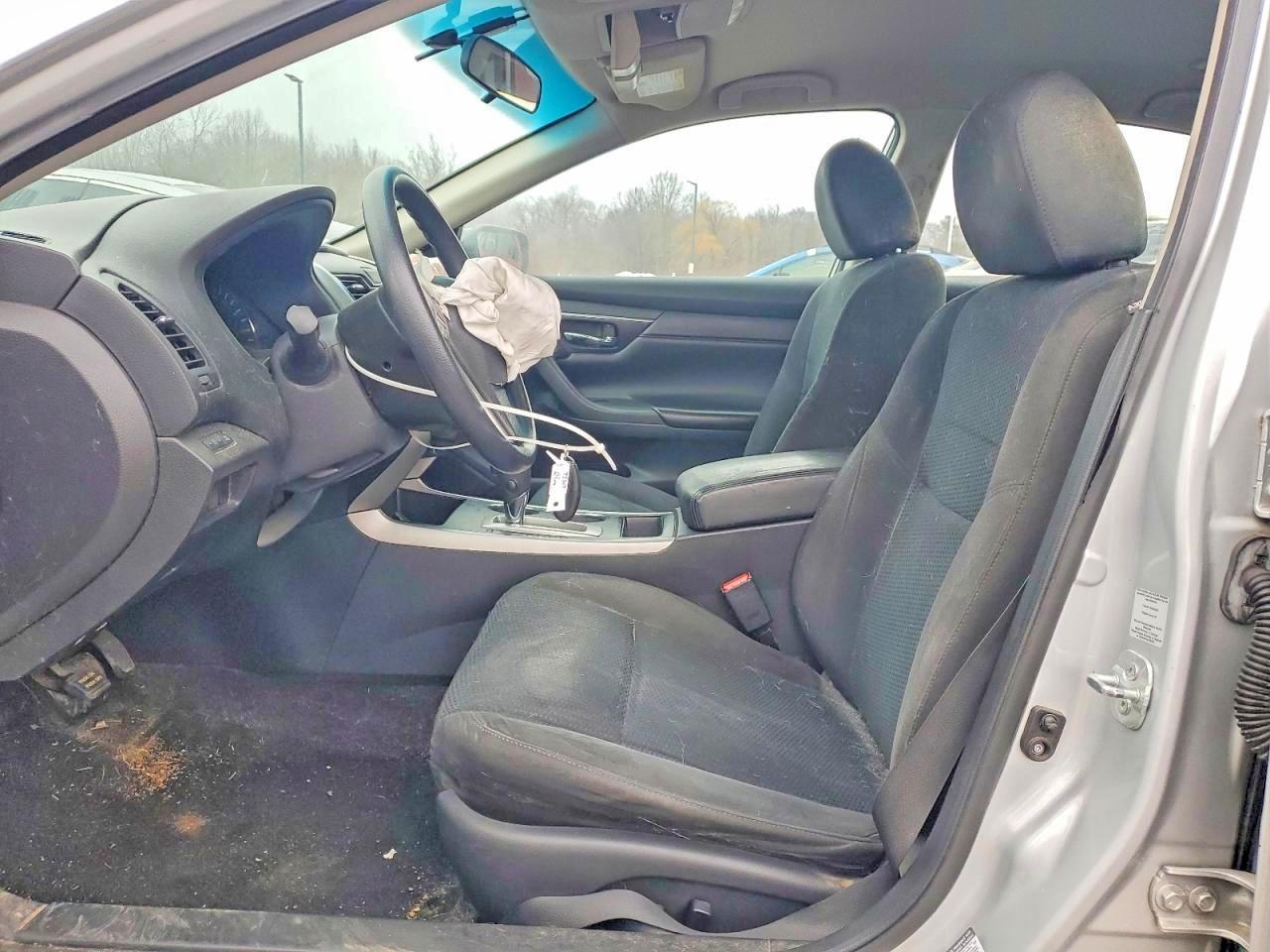 2015 Nissan Altima 2.5 - Фото 7