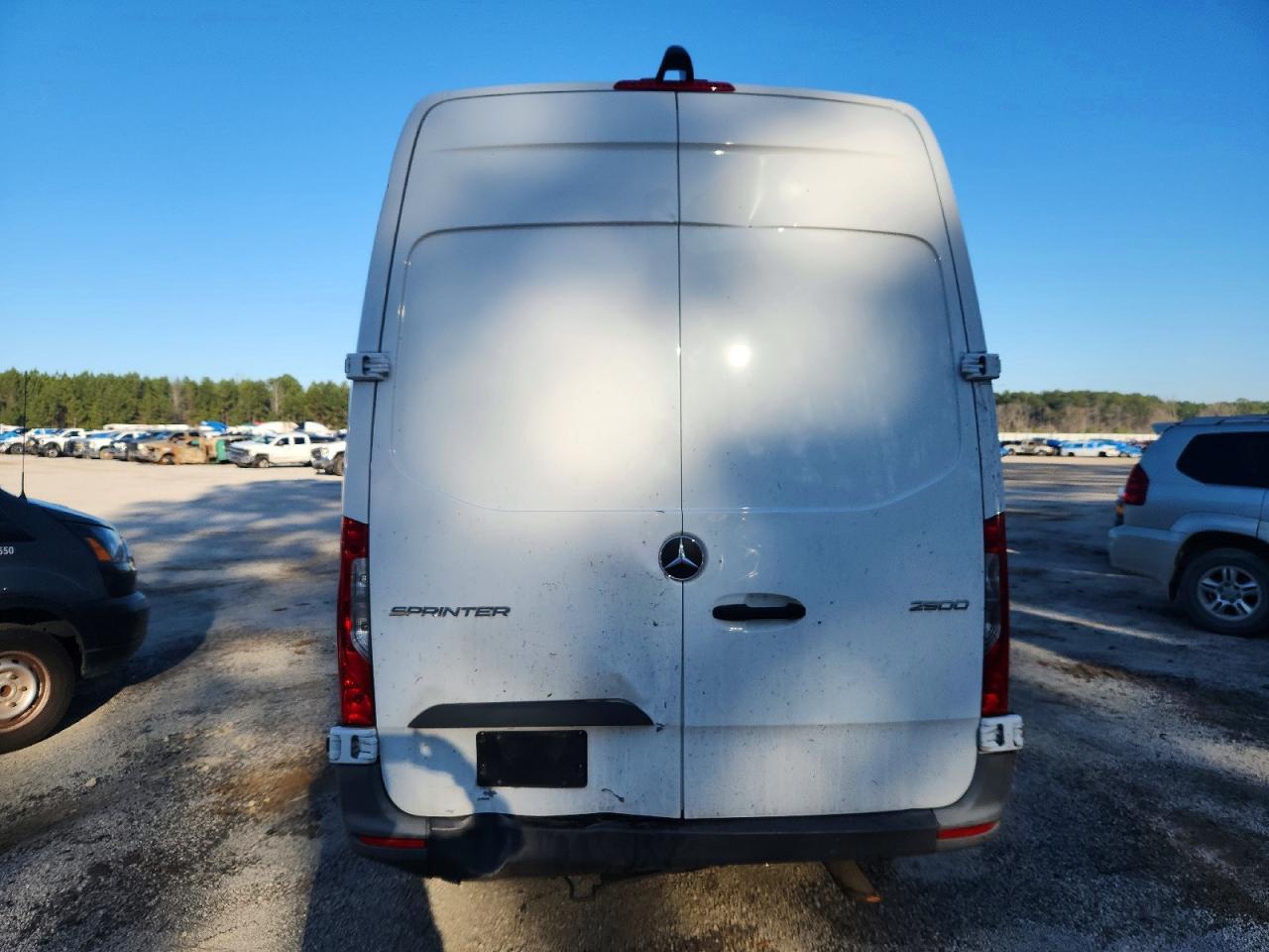 2023 Mercedes Benz Sprinter 2500 Delivery Van - Фото 6