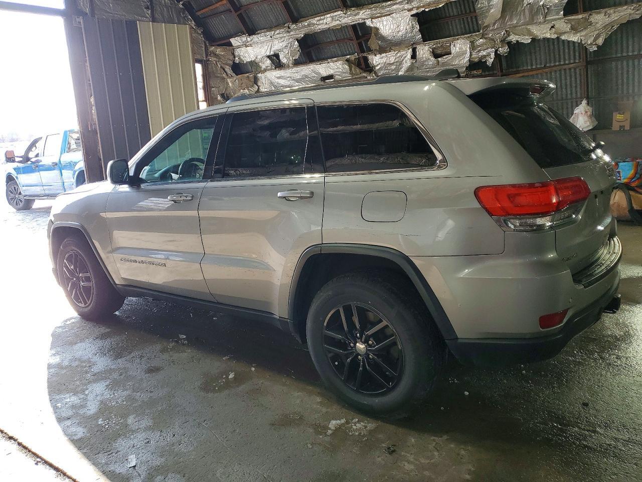 2017 Jeep Grand Cherokee Laredo - Фото 2