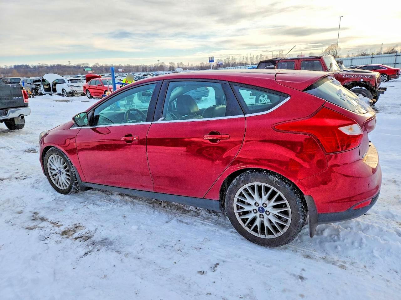 2014 Ford Focus Titanium - Image 2