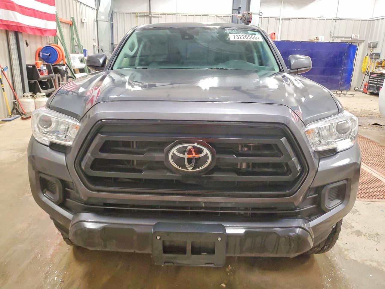 2023 Toyota Tacoma Double Cab - Image 5