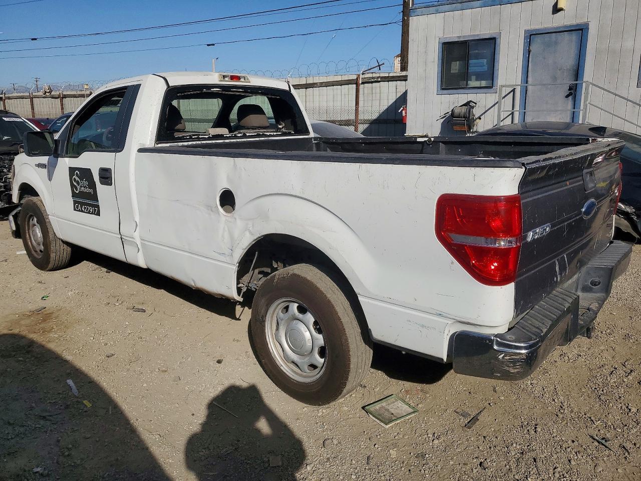 2010 Ford F150 - Фото 2