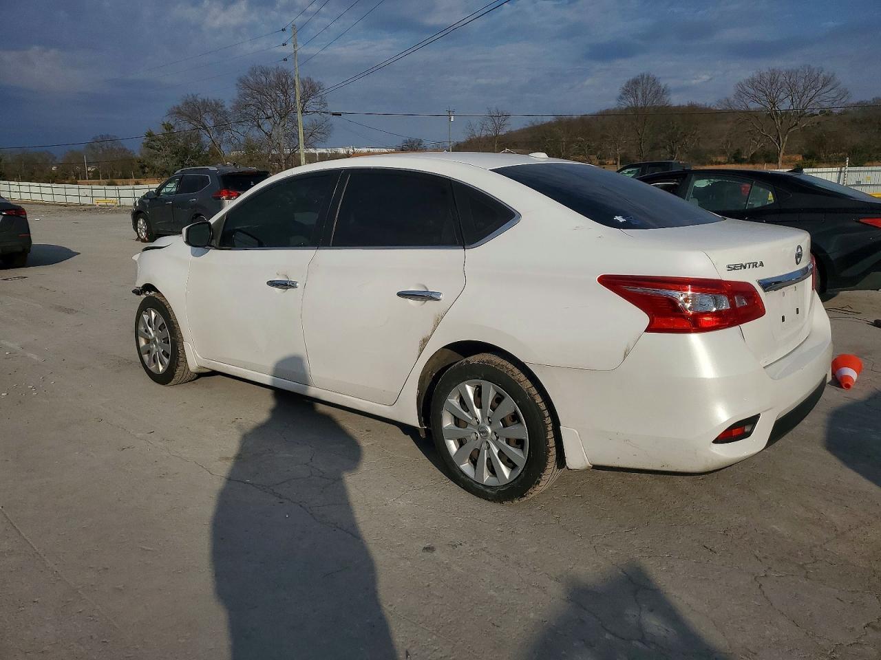 2017 Nissan Sentra S - Фото 2