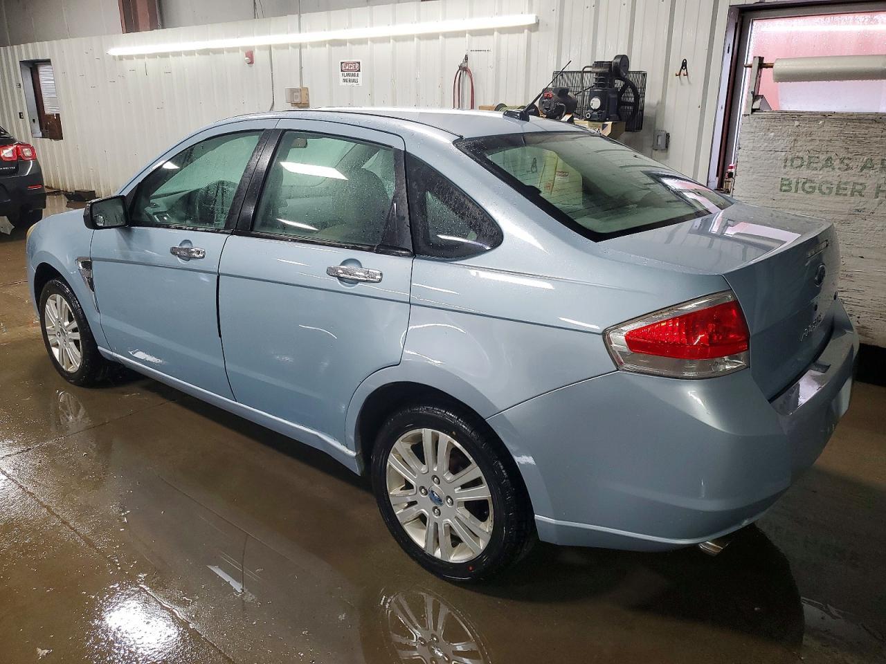 2008 Ford Focus Se - Image 2