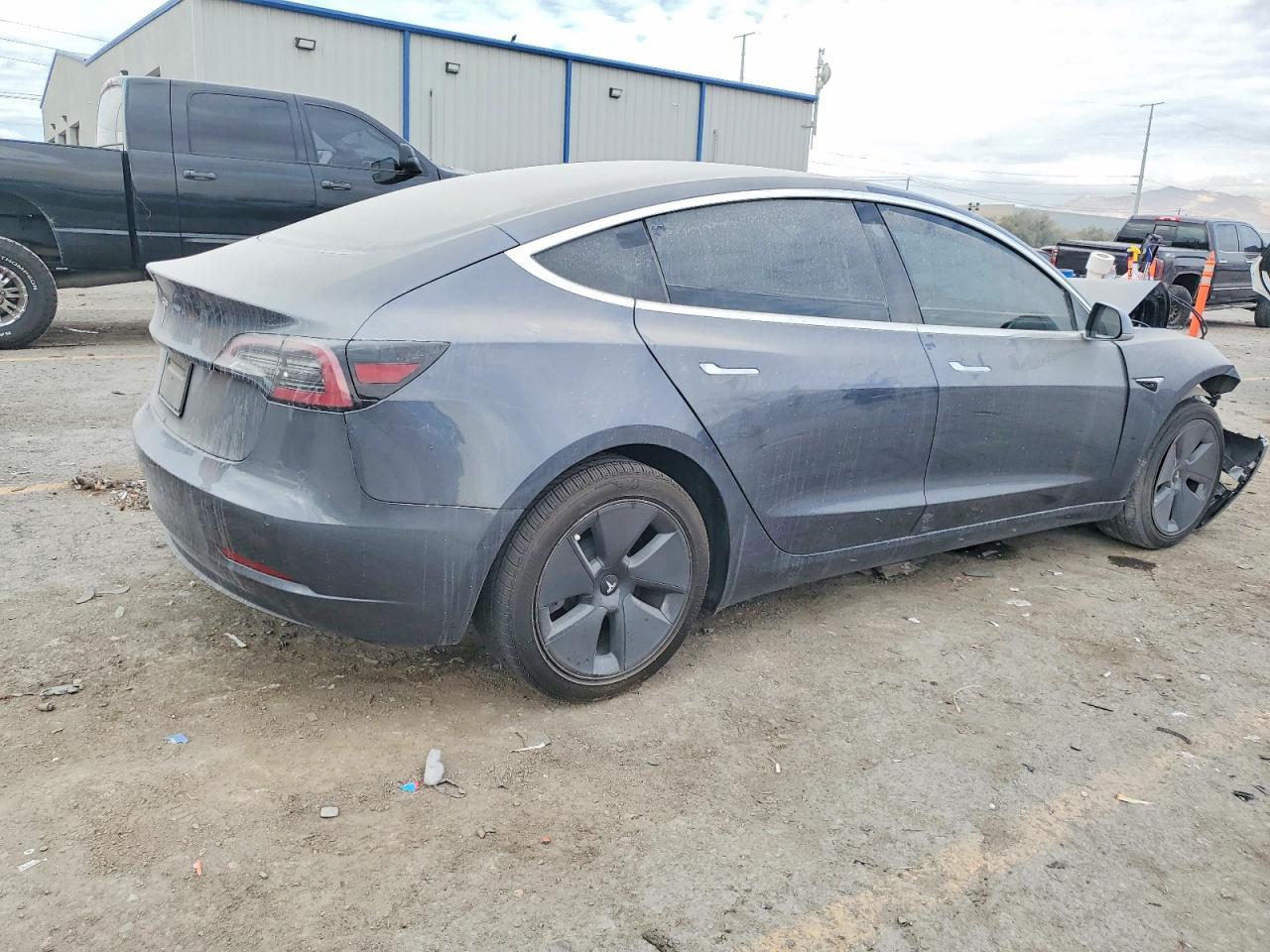2019 Tesla Model 3 - Image 3