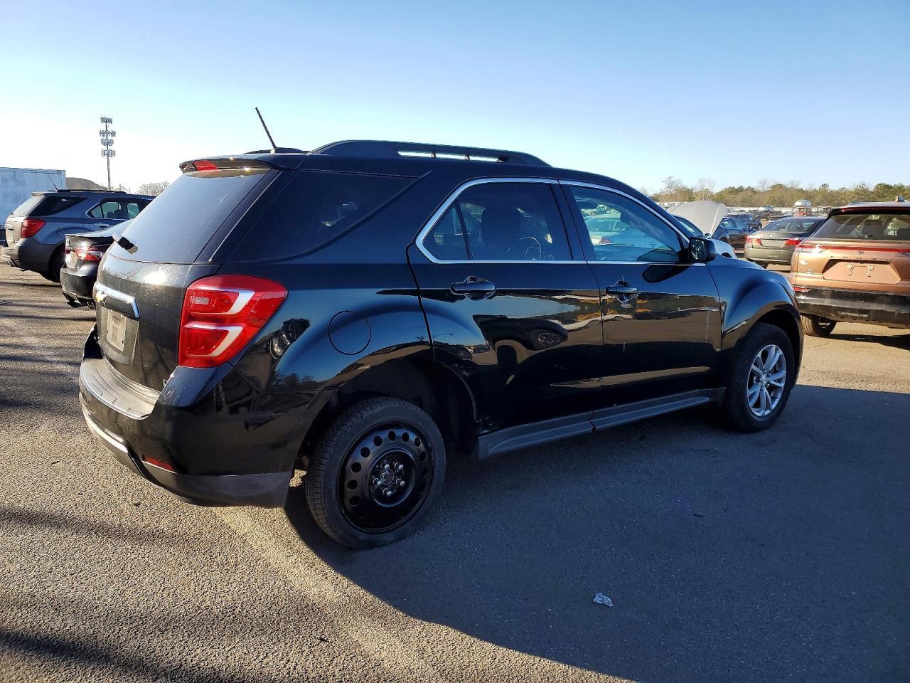 2017 Chevrolet Equinox Lt - Image 3