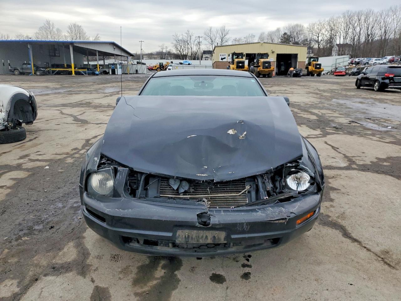2008 Ford Mustang - Image 5