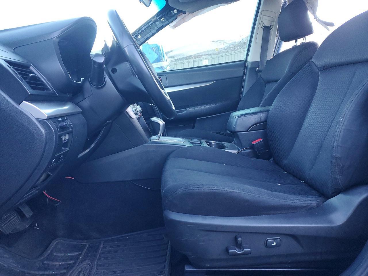 2010 Subaru Legacy 2.5I Premium - Фото 7