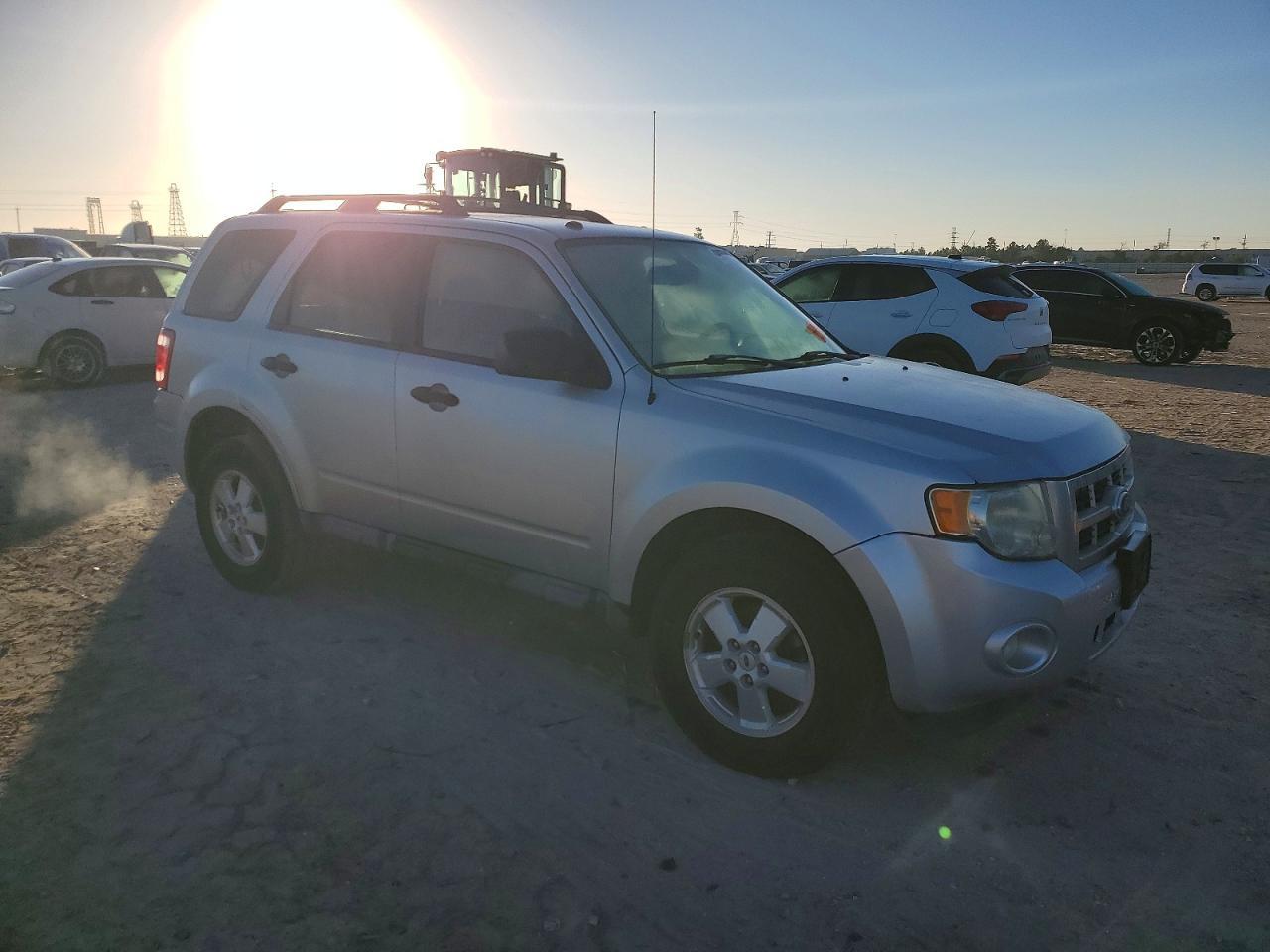 2011 Ford Escape Xlt - Фото 4