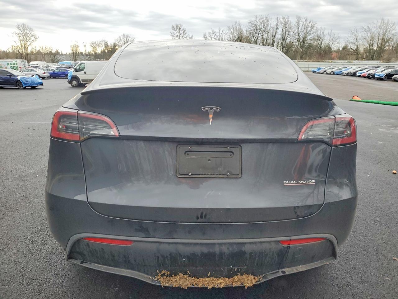 2024 Tesla Model Y - Фото 6