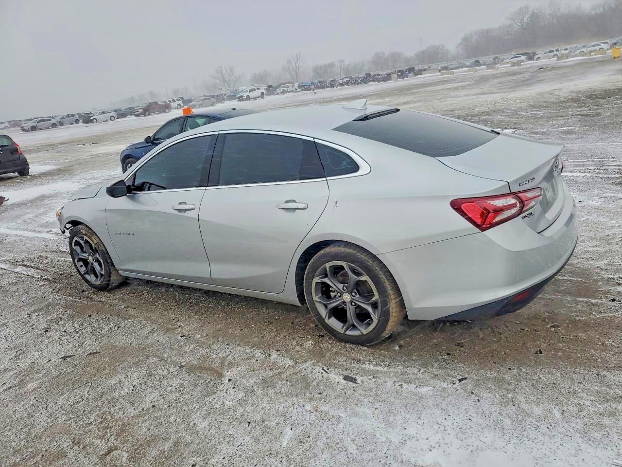 2022 Chevrolet Malibu Lt - Фото 2