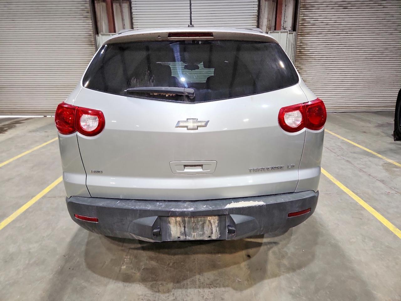 2011 Chevrolet Traverse Ls - Image 6