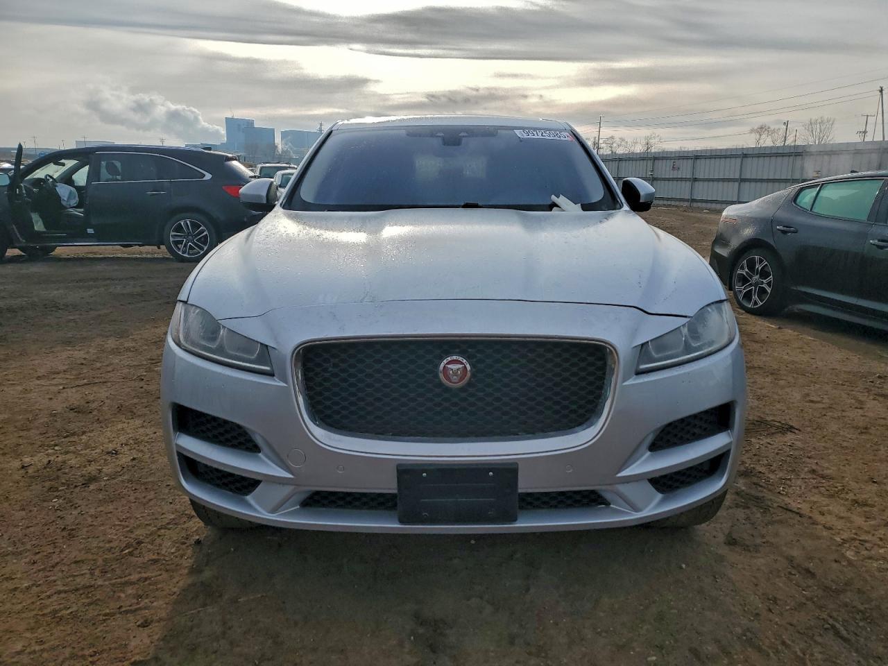 2019 Jaguar F-Pace - Image 5