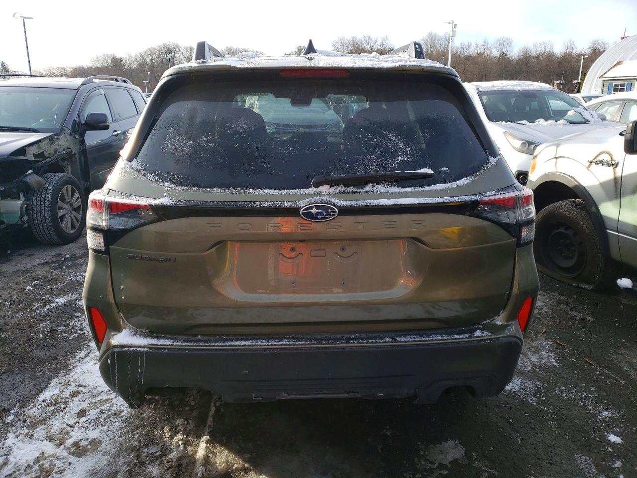 2025 Subaru Forester Premium - Фото 6