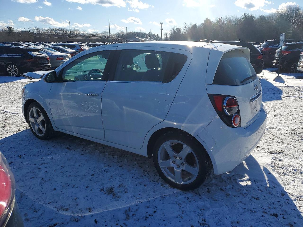 2013 Chevrolet Sonic Ltz - Image 2