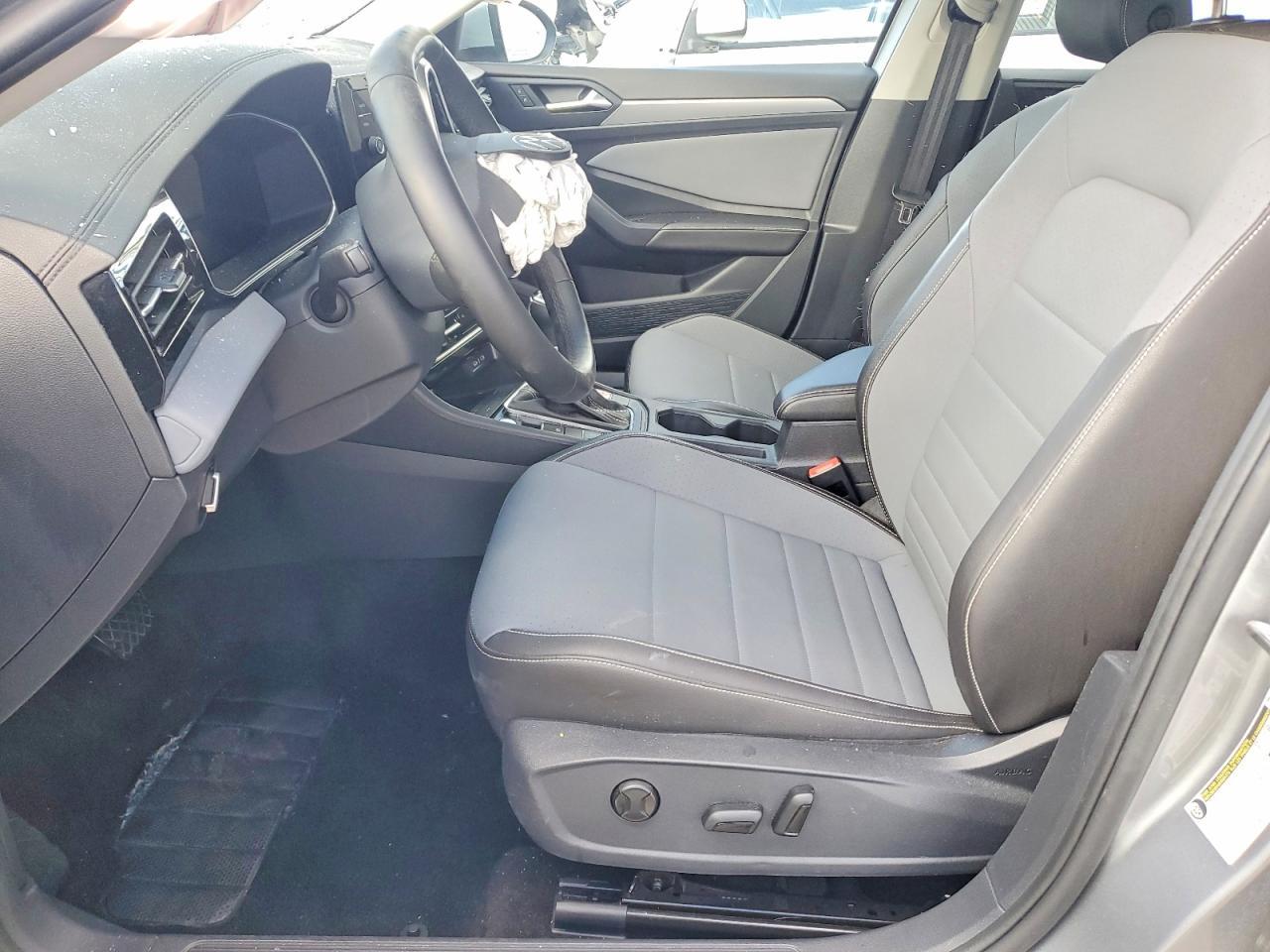 2025 Volkswagen Jetta Se - Фото 7