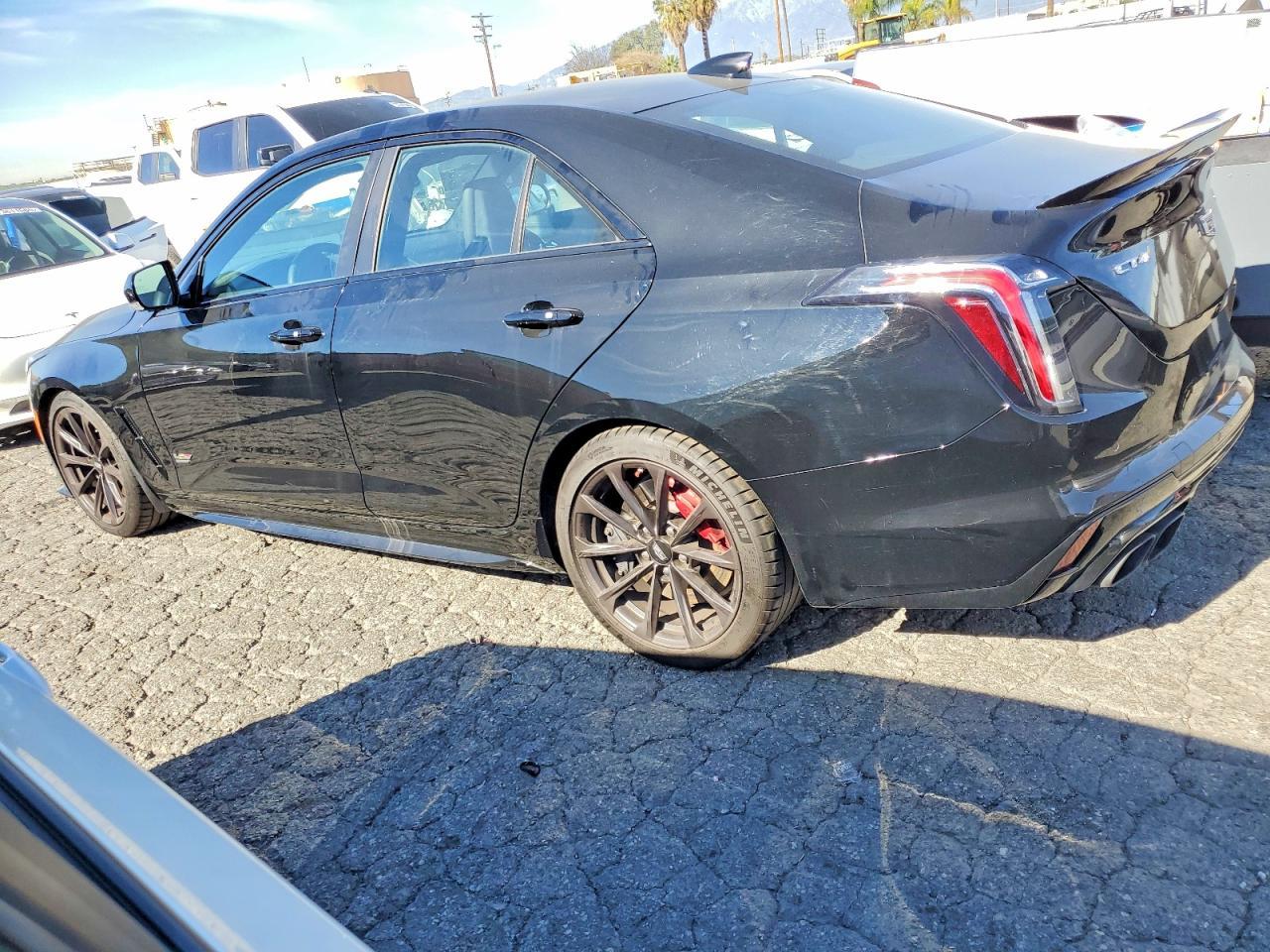 2026 Cadillac Ct4-V Blackwing - Фото 2