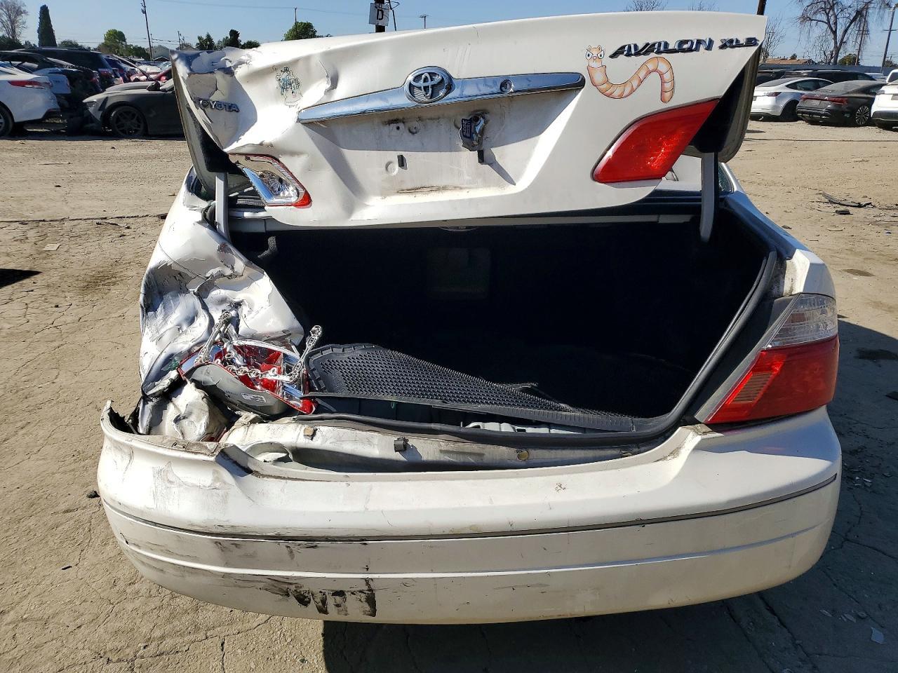 2004 Toyota Avalon Xl - Image 6