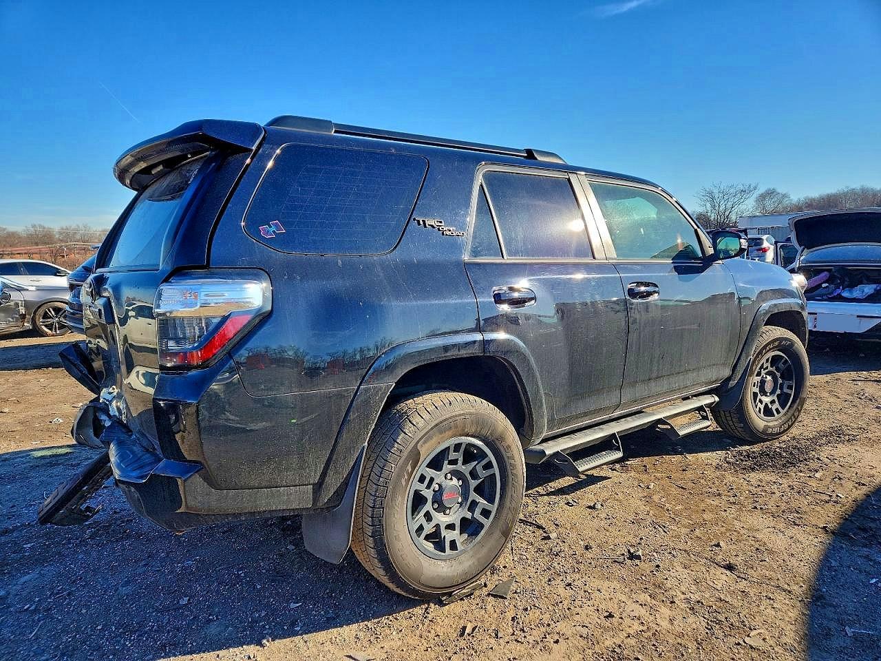 2020 Toyota 4Runner Sr5/Sr5 Premium - Image 3