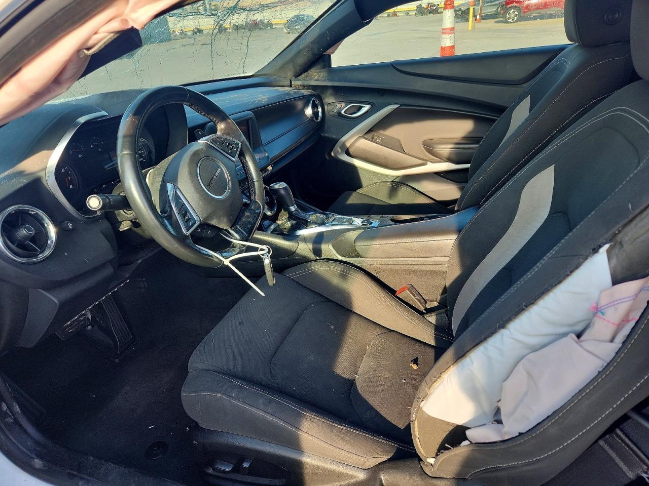 2022 Chevrolet Camaro Ls - Фото 7