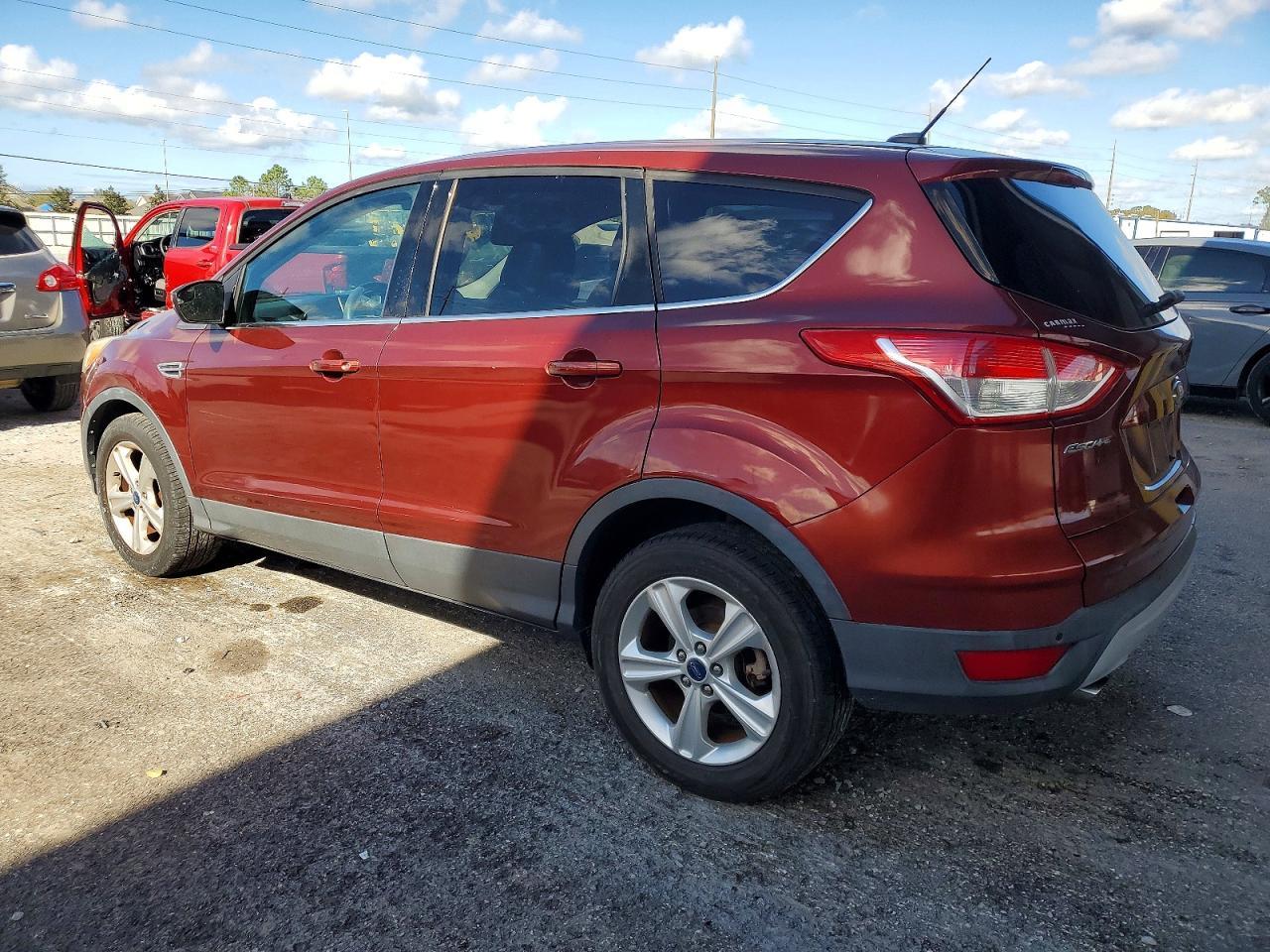 2014 Ford Escape Se - Фото 2