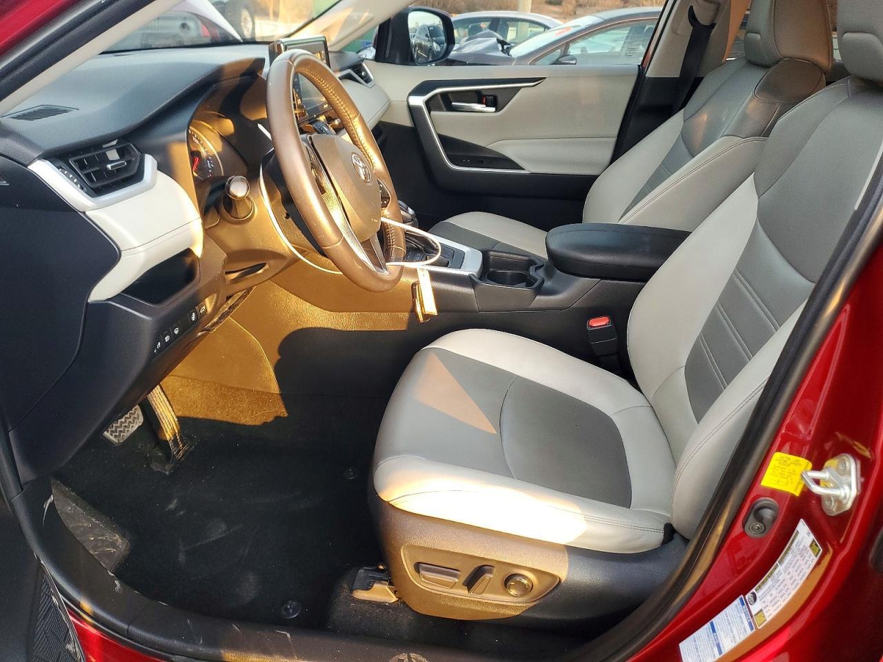 2020 Toyota Rav4 Xle Premium - Фото 7