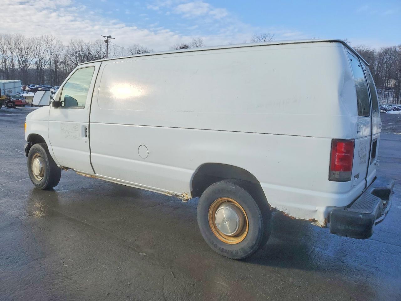 2000 Ford E250 Delivery Van - Фото 2