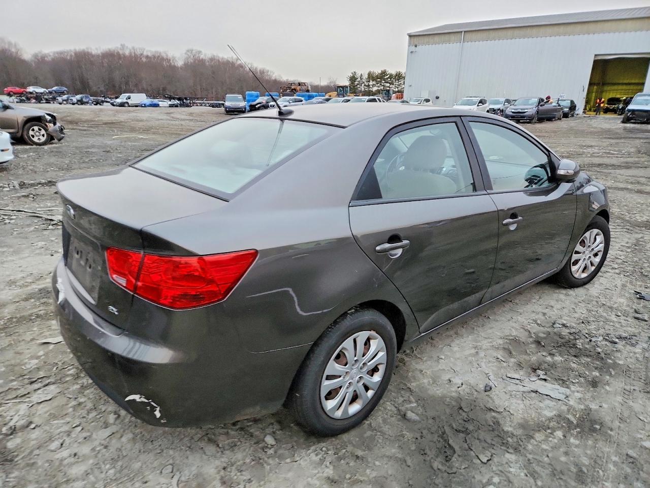 2010 Kia Forte Ex - Image 3