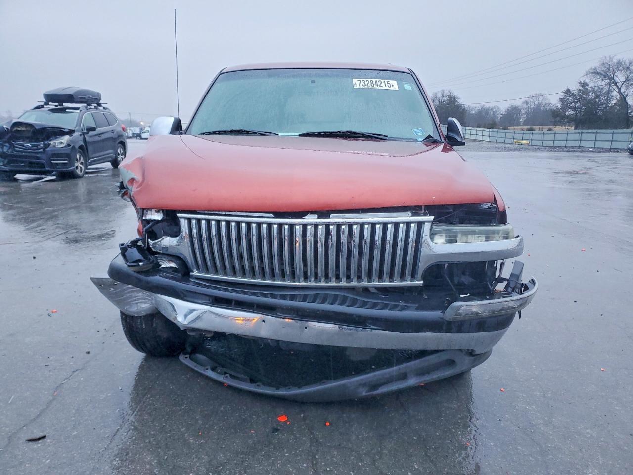 2001 Chevrolet Suburban C1500 - Image 5