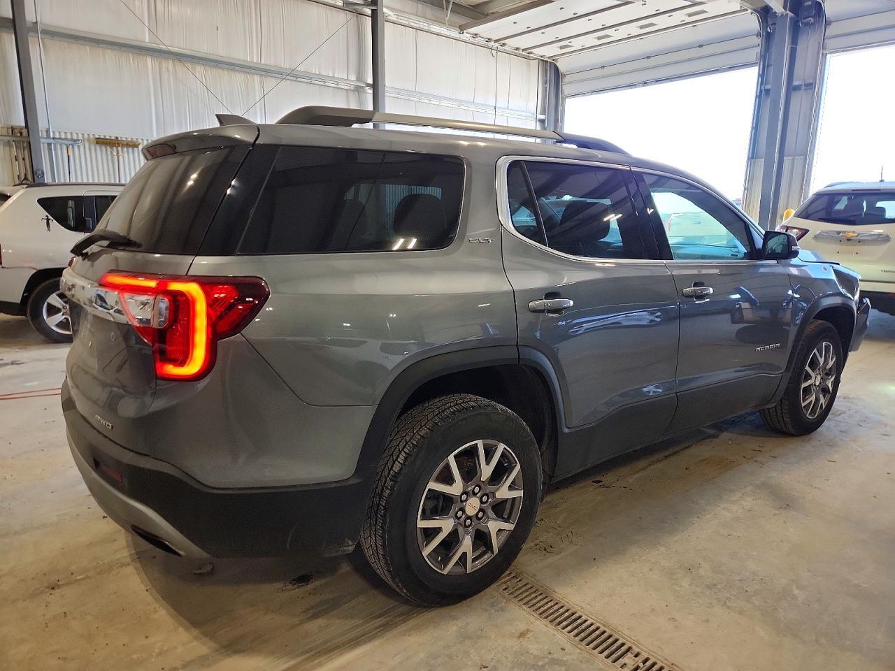 2021 GMC Acadia Slt - Фото 3
