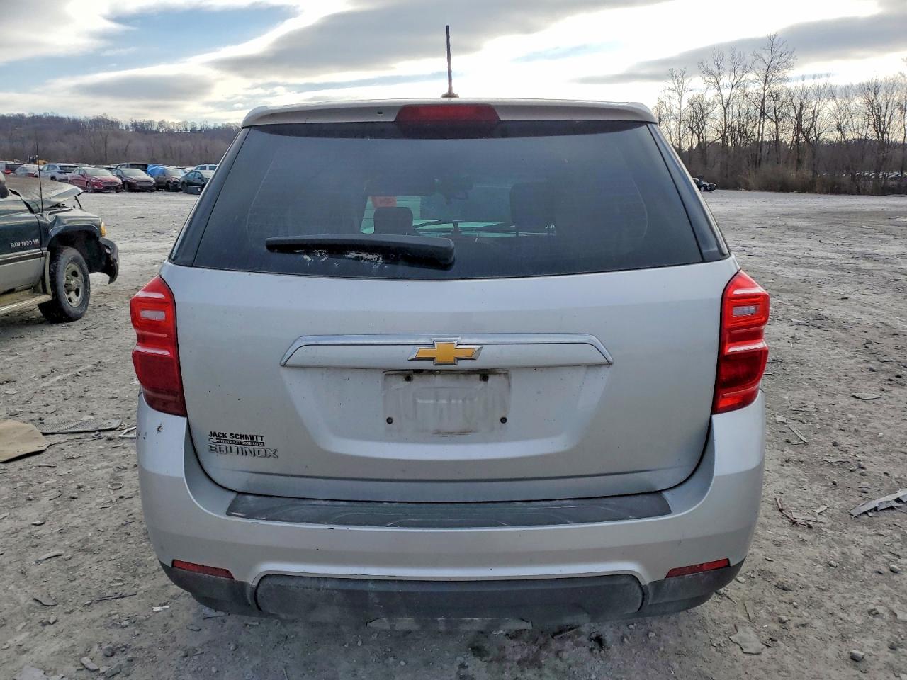 2017 Chevrolet Equinox Ls - Фото 6