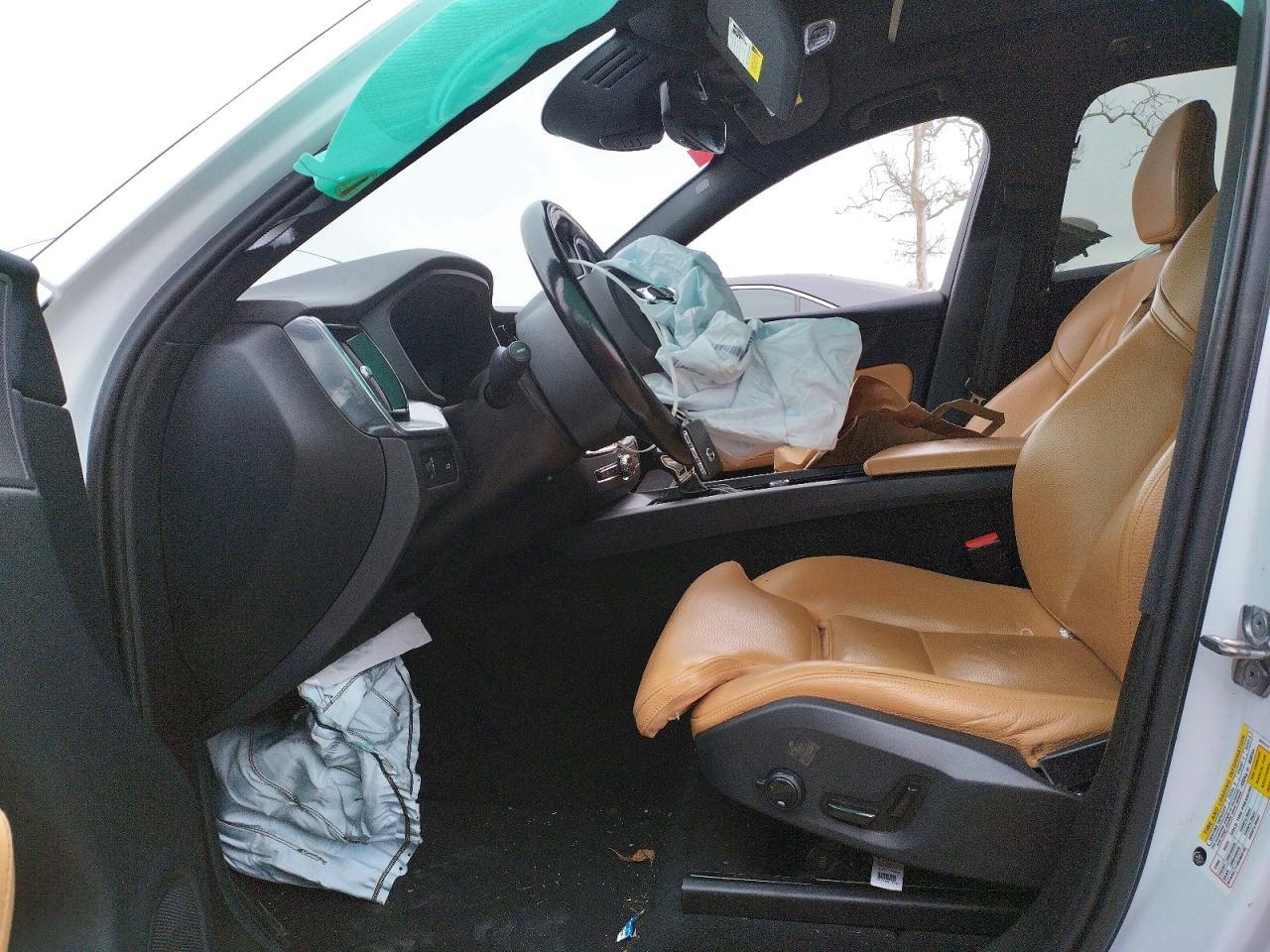2019 Volvo Xc60 T5 Momentum - Image 7