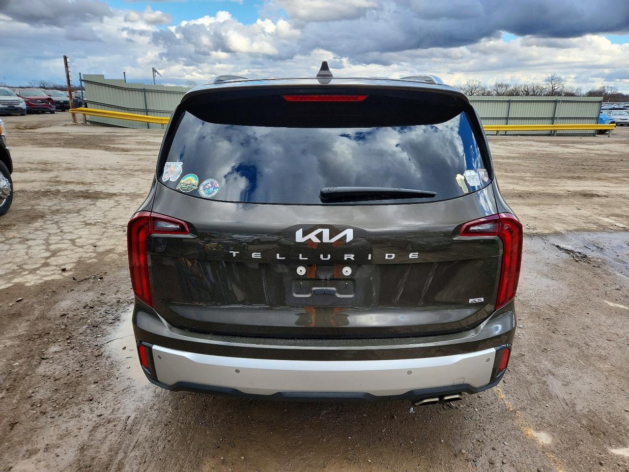 2024 Kia Telluride S - Image 6