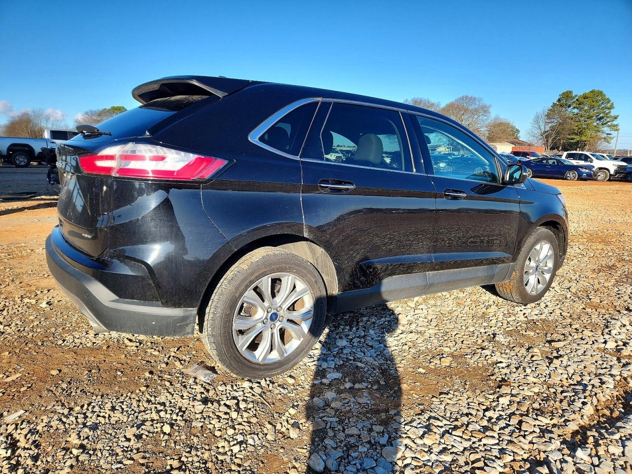 2022 Ford Edge Titanium - Image 3