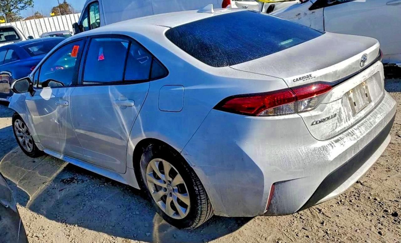 2021 Toyota Corolla Le - Фото 2